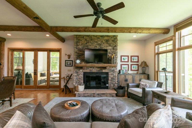 224 Logging Horse Road