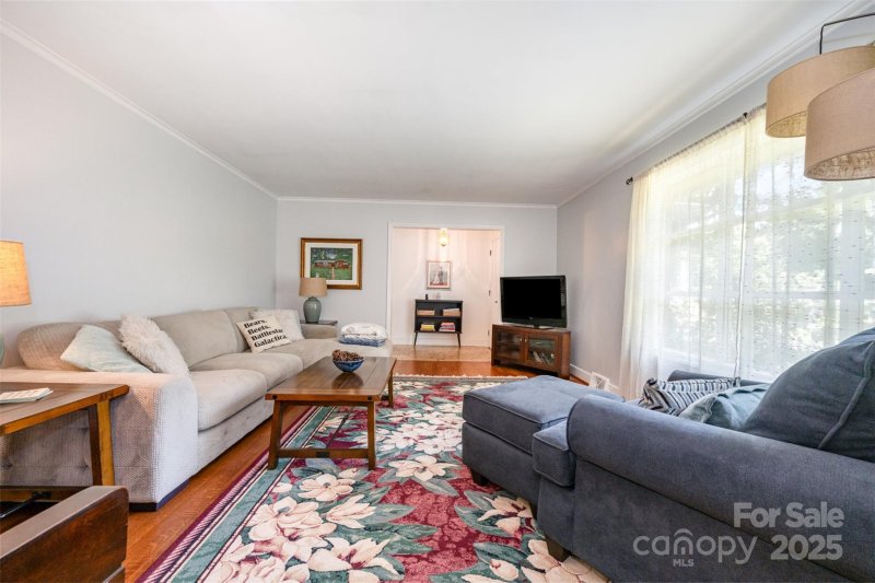 Property image 4 at 4044 Somerdale Lane, Charlotte, NC 28205