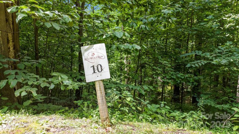 Property image 4 of 10 44 Poplar Path in Red Wolf Run, Mars Hill, NC 28754