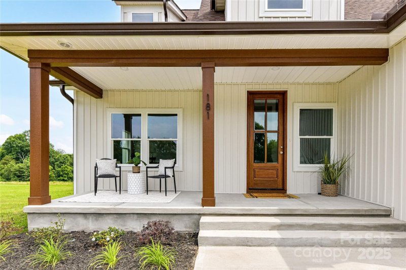 Property image 4 of 181 Lone Pine Road in Carson Creek, Statesville, NC 28625