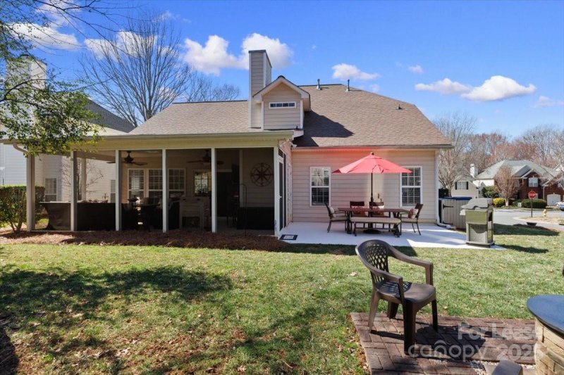 Property image 3 at 16032 Hollingbourne Road, Huntersville, NC 28078