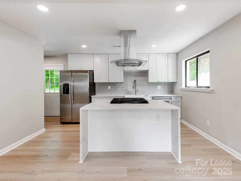 Property image 4 at 4925 Springview Road, Charlotte, NC 28213