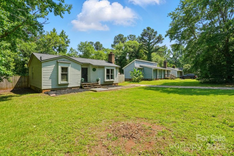 Property image 5 of 6718 Pueblo Lane in Hickory Ridge, Charlotte, NC 28227