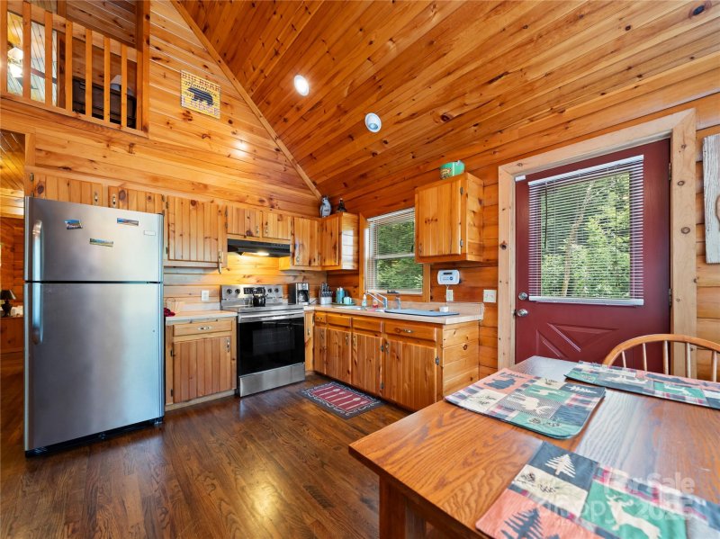 Property image 4 of 309 Doubleview Drive in Pinnacle Mountain, Union Mills, NC 28167