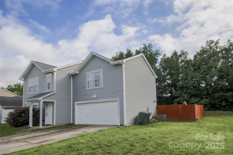 Property image 2 at 585 Gentle Breeze Lane, Rock Hill, SC 29730