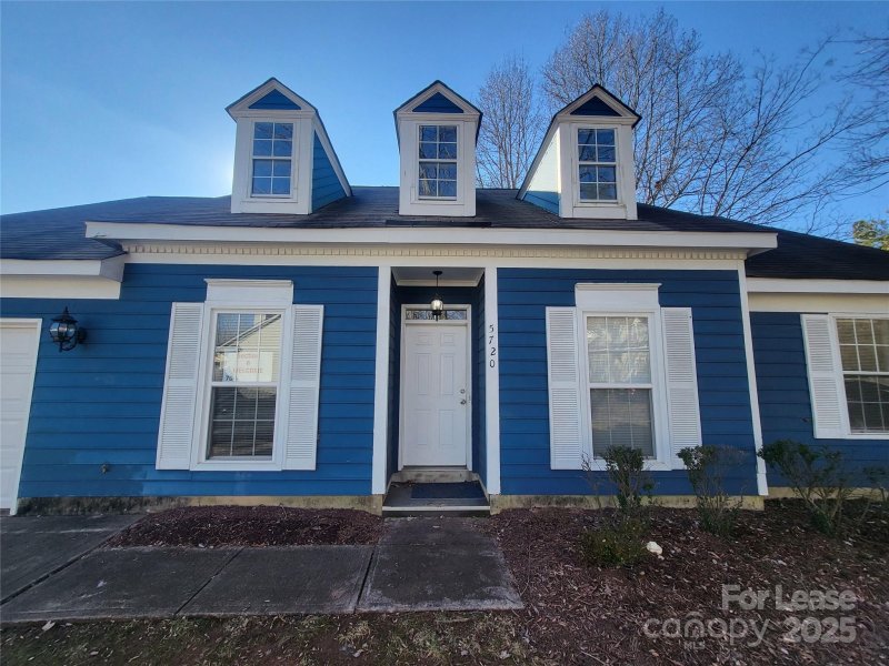 Property image 2 at 5720 Ebley Lane, Charlotte, NC 28227