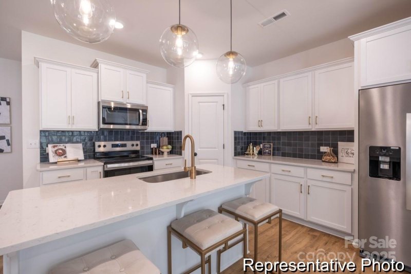 Property image 5 at 11335 Magpie Court, Charlotte, NC 28215