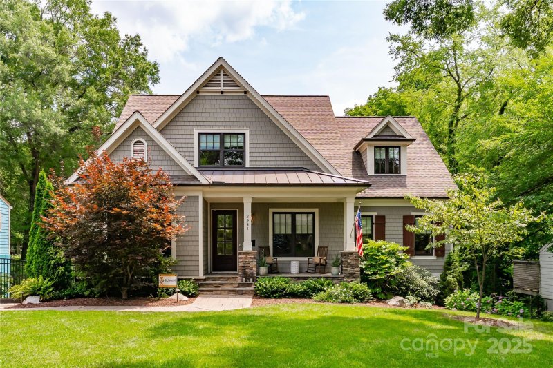 Property image 3 of 2941 Forest Park Drive in Myers Park, Charlotte, NC 28209