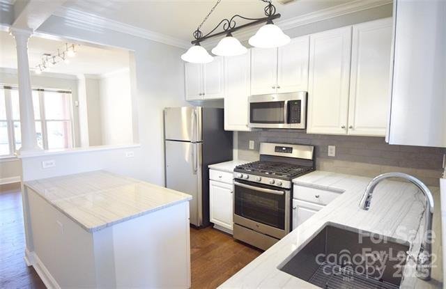 Property image 3 at 558 E 9th Street, Charlotte, NC 28202