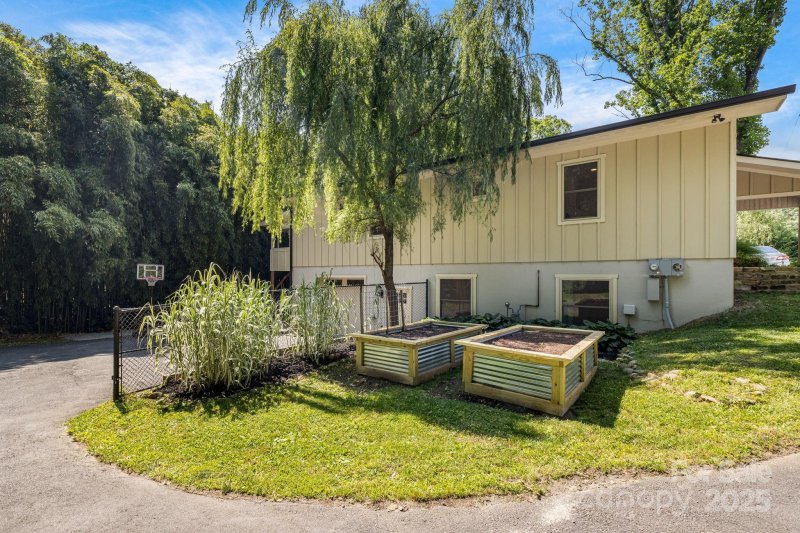 Property image 2 at 506 Hiawassee Avenue, Black Mountain, NC 28711