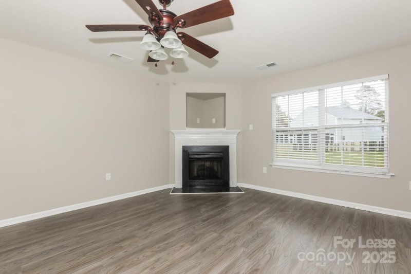 Property image 4 at 10709 Pointer Ridge Drive, Charlotte, NC 28214