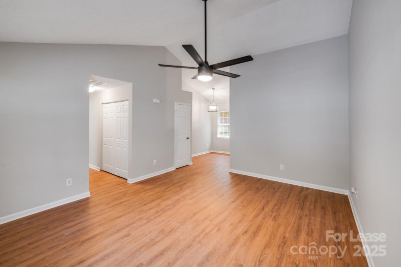 Property image 4 at 2232 Blue Hampton Lane, Charlotte, NC 28213