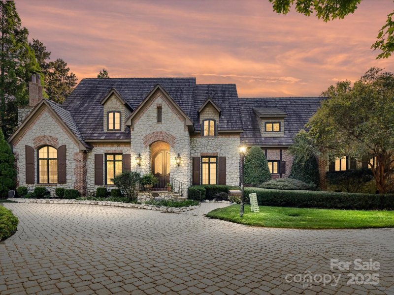 Property image 2 of 2240 La Maison Drive in Courance, Charlotte, NC 28226