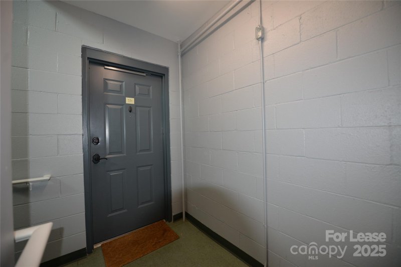 Property image 3 at 531 Donatello Avenue, Charlotte, NC 28205