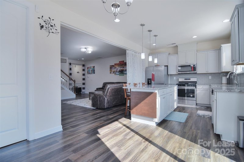 Property image 5 at 9245 Glenburn Lane, Charlotte, NC 28278