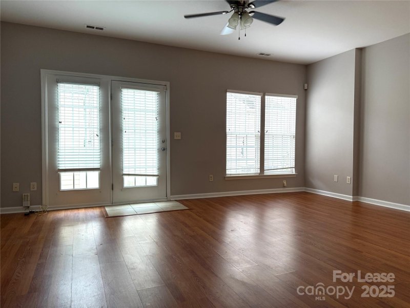 Property image 3 at 7037 Flying Scotsman Drive, Charlotte, NC 28213
