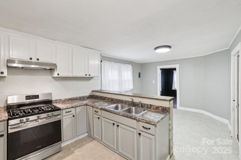 Property image 4 at 407 Cherry Street, Belmont, NC 28012