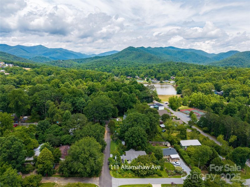 Property image 2 at 111 Altamahaw Avenue, Black Mountain, NC 28711
