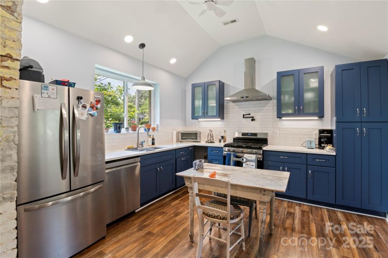 Property image 3 at 111 Altamahaw Avenue, Black Mountain, NC 28711