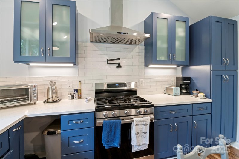 Property image 4 at 111 Altamahaw Avenue, Black Mountain, NC 28711