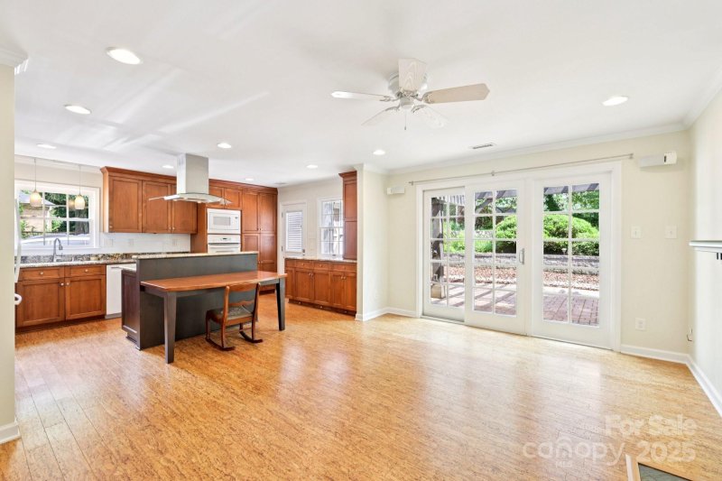 Property image 3 at 3916 Blowing Rock Way, Charlotte, NC 28210