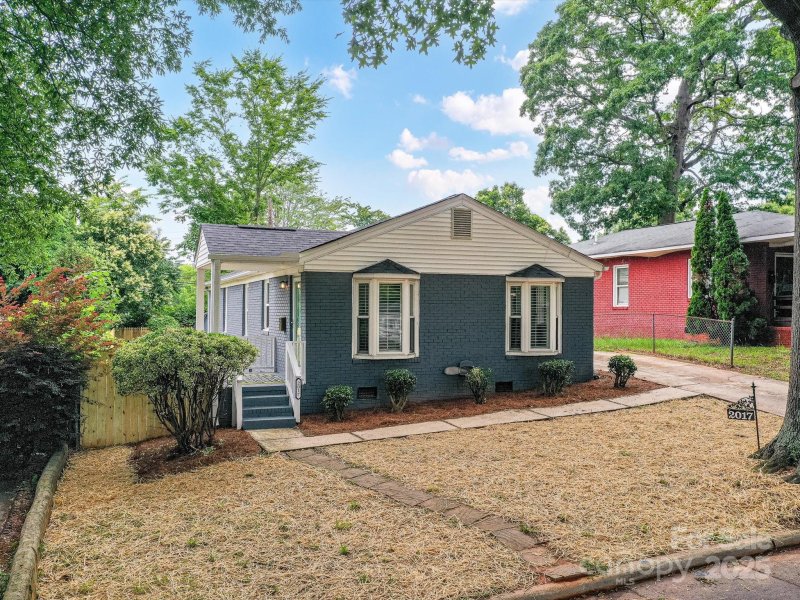 Property image 2 at 2017 Brewton Drive, Charlotte, NC 28206