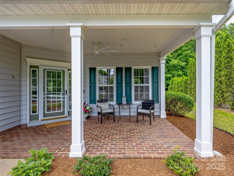 Property image 3 at 173 Cambridge Drive, Brevard, NC 28712