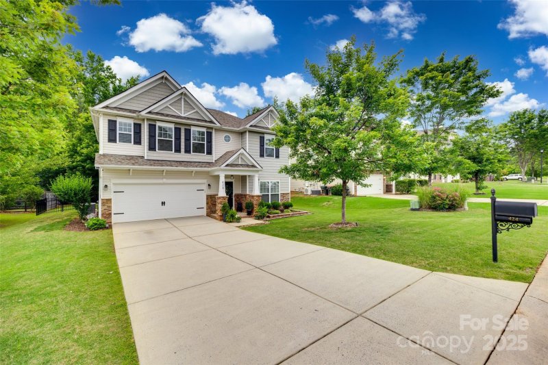 Property image 2 at 424 Castlebury Court, Clover, SC 29710