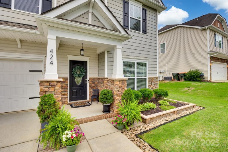 Property image 3 at 424 Castlebury Court, Clover, SC 29710