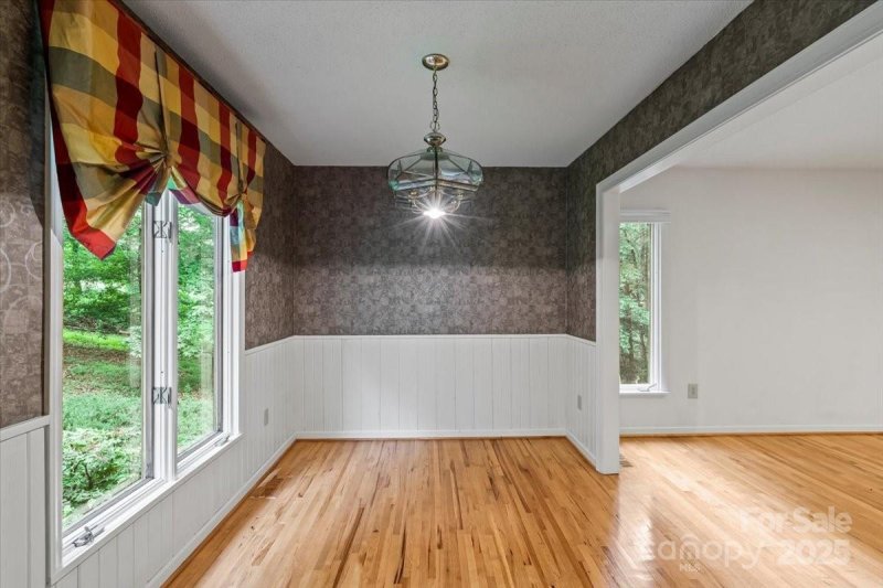 Property image 5 at 460 27th Avenue Circle, Hickory, NC 28601