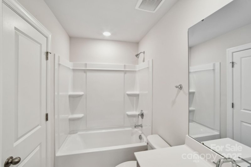 Property image 3 of 741 Laguna Avenue in Monterey Park, York, SC 29745