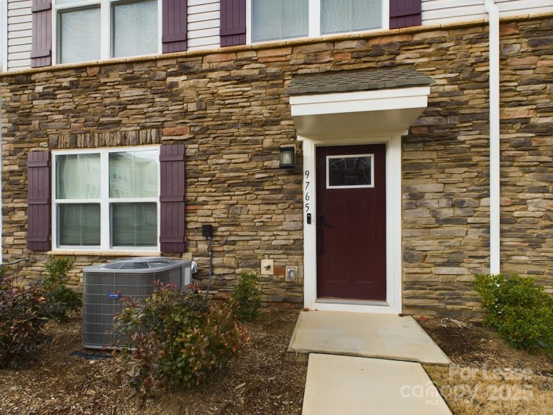 Property image 2 at 9765 Oaklawn Boulevard, Huntersville, NC 28078