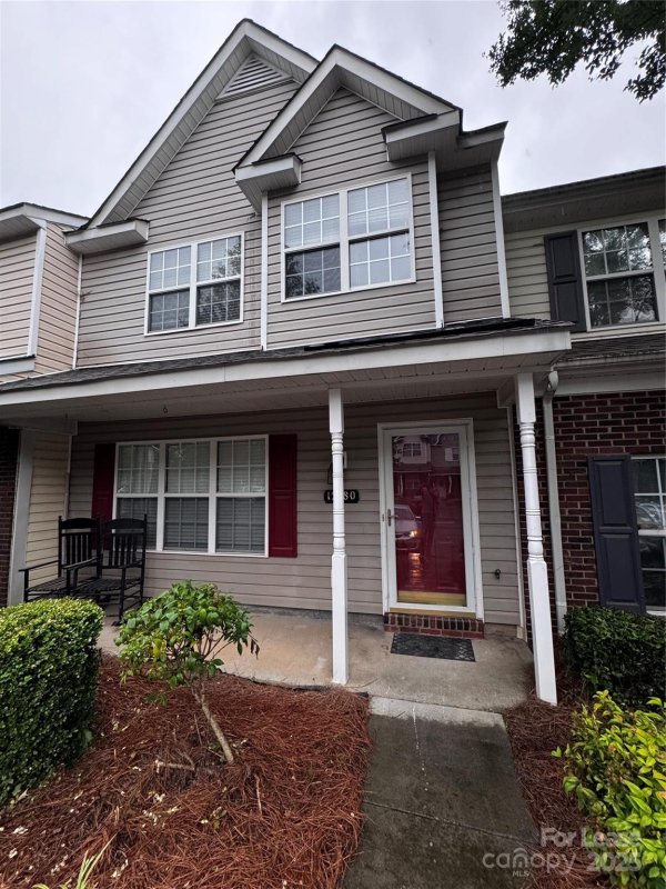 12180 Bottlebrush Place