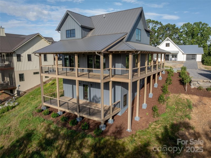 Property image 4 at 231 Westridge Farm Drive, Asheville, NC 28804