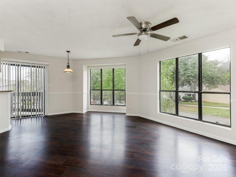 Property image 2 at 8202 Cedar Glen Drive, Charlotte, NC 28212