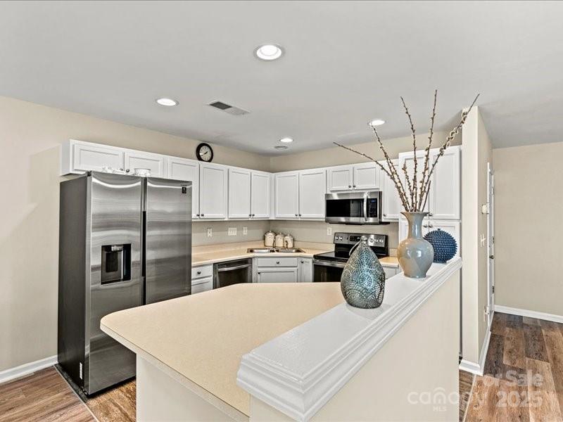 Property image 4 at 10063 Reindeer Way Lane, Charlotte, NC 28216