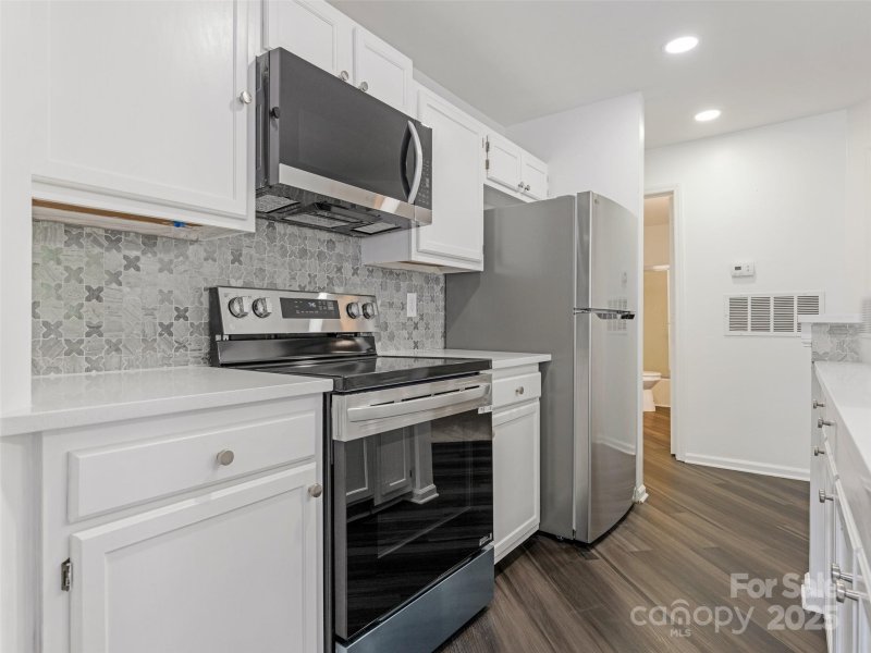 Property image 5 at 8183 Cedar Glen Drive, Charlotte, NC 28212