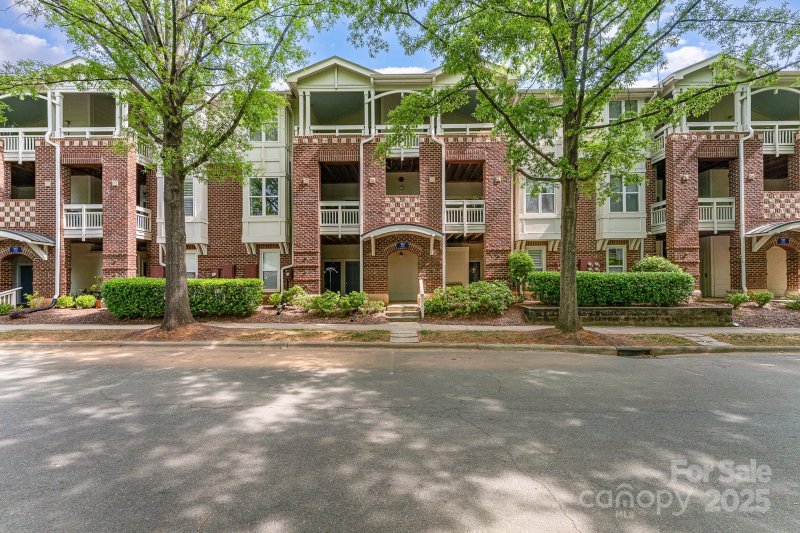 Property image 2 at 915 Northeast Drive, Davidson, NC 28036