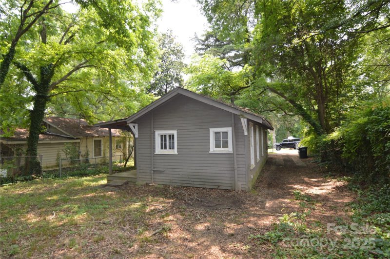 Property image 3 at 1216 Mountain Avenue, Gastonia, NC 28052