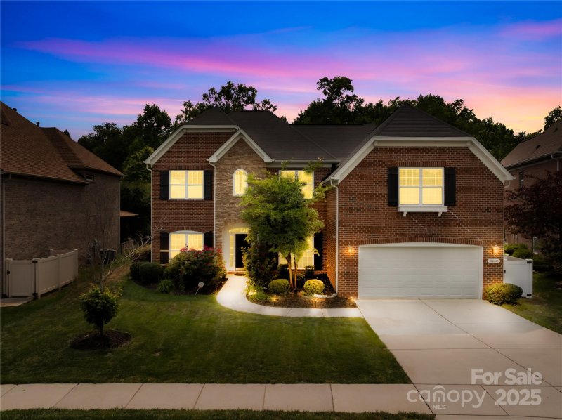 Property image 2 at 8460 Fairgreen Avenue, Waxhaw, NC 28173