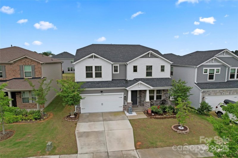 Property image 3 of 12536 Stoneybrook Parkway in Stoneybrook Station, Huntersville, NC 28078