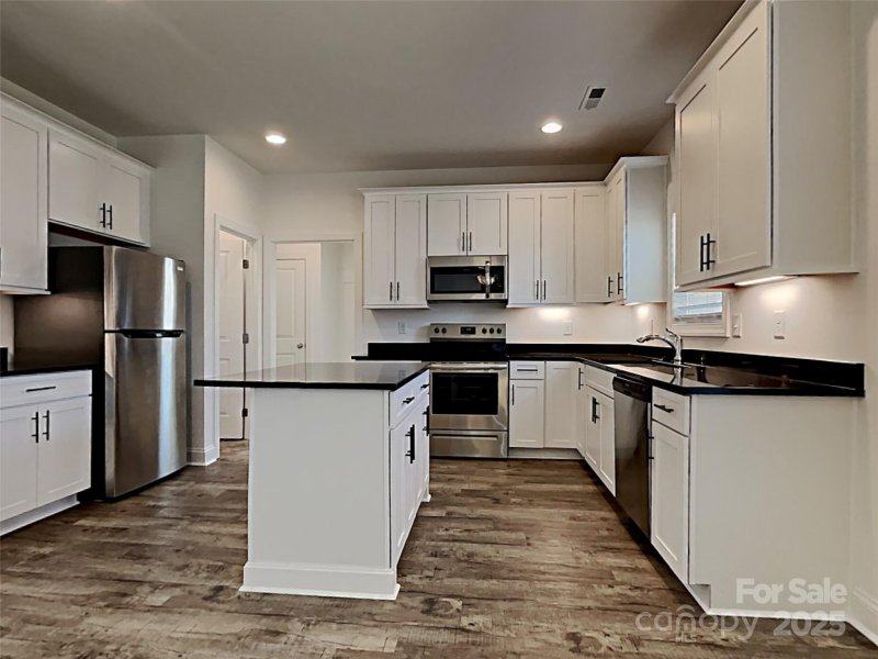 Property image 4 of 231 Brook Avenue in Winecoff Hills, Concord, NC 28025