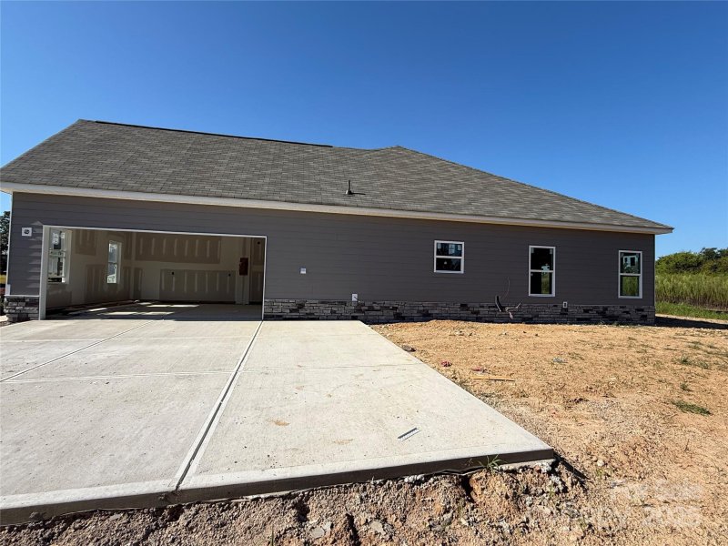 Property image 2 of 523 Hullview Vista in Cedar Meadows, Monroe, NC 28110