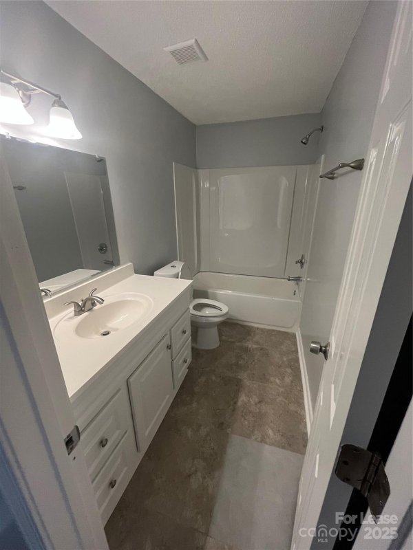 Property image 5 at 2613 Dundeen Street, Charlotte, NC 28216