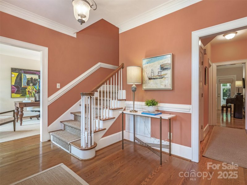 Property image 3 of 4026 Sharon View Road in Town And Country, Charlotte, NC 28226