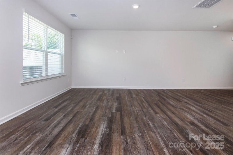 Property image 3 at 5159 Hyrule Drive, Charlotte, NC 28262