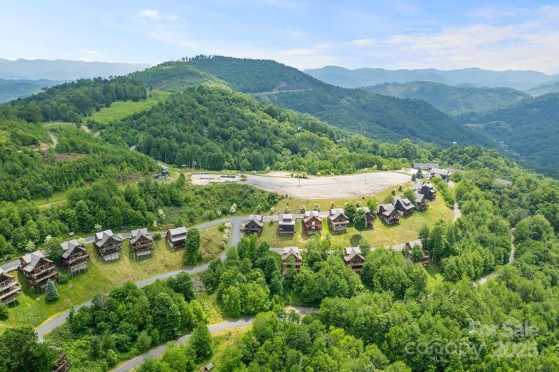 Property image 4 of 81 Scenic Wolf Drive in Scenic Wolf Mountain Resort, Mars Hill, NC 28754