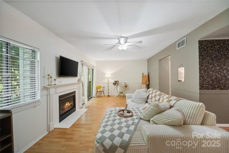 Property image 2 at 3737 Winding Creek Lane, Charlotte, NC 28226