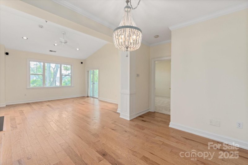 Property image 4 at 5601 Fairview Road, Charlotte, NC 28209