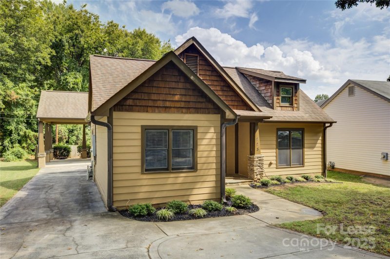 Property image 4 at 448 N Summit Avenue, Charlotte, NC 28216